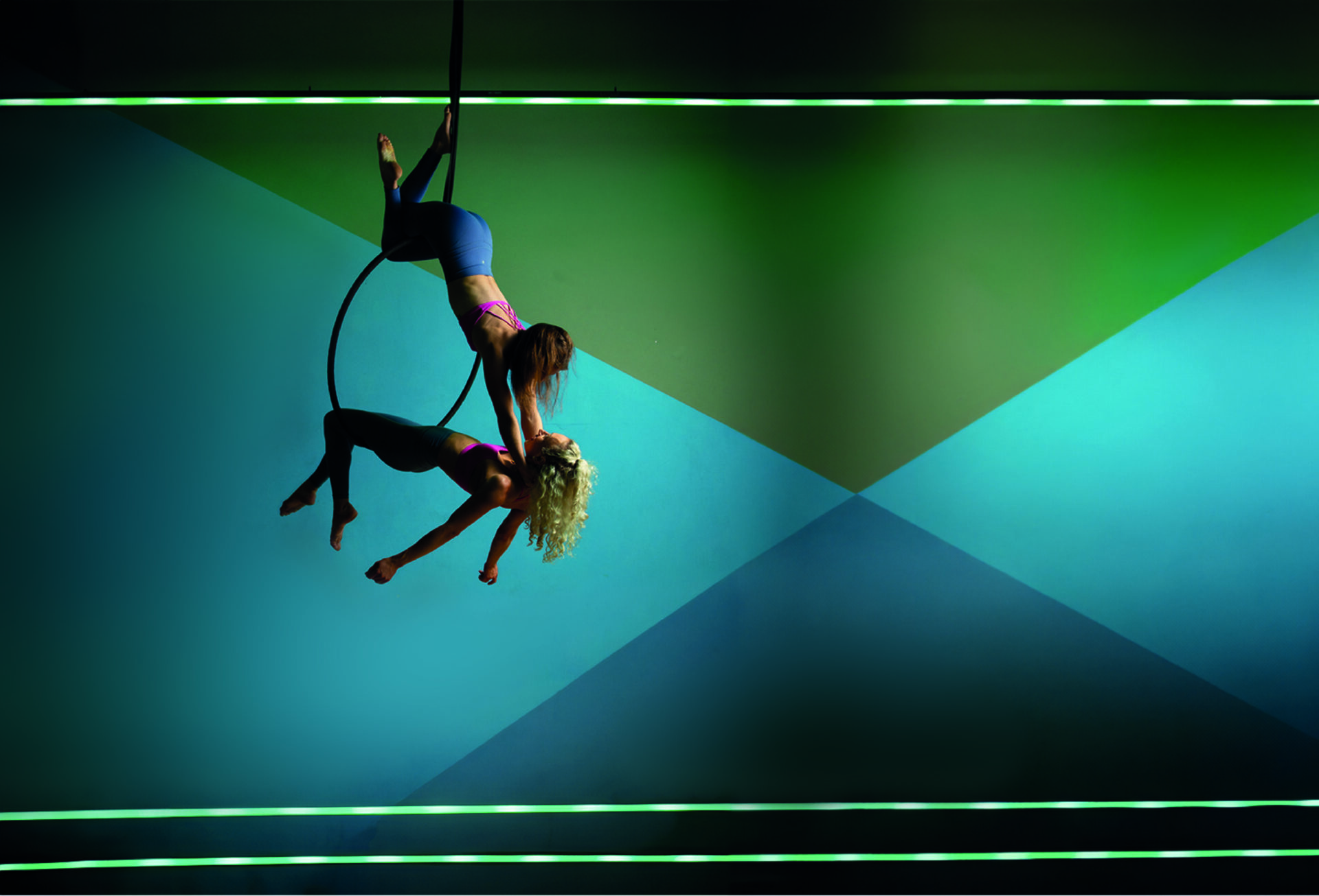 Double aerial hoop